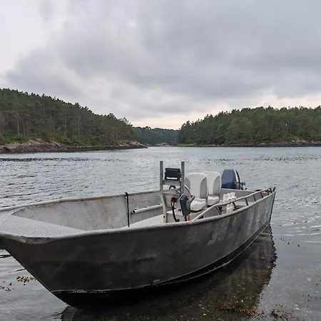 Gunnarhytta, Semesterbostad *